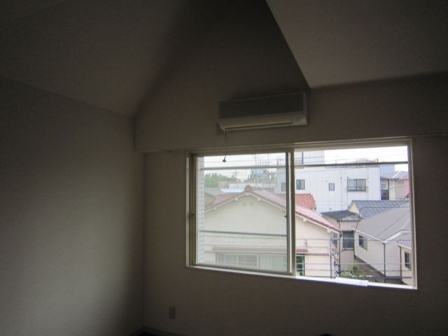 Living and room. Ceiling is high.