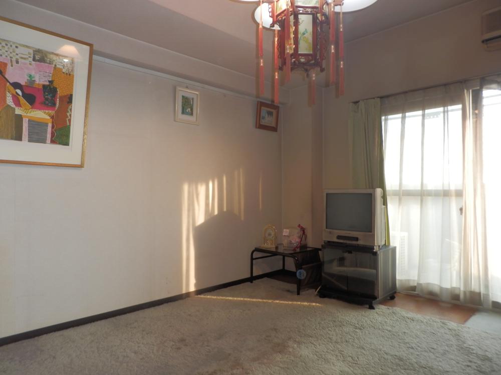 Living. Indoor (11 May 2013) Shooting. Is living flooring. (carpet, Furniture products such as TV, Not included in the price. )