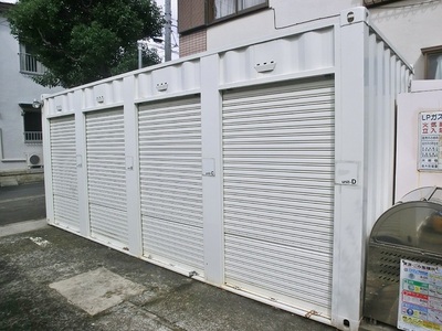 Other common areas. Bike garage is attached to each room!