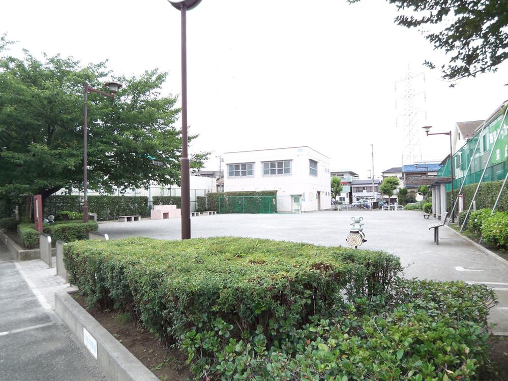 park. 150m until Hosoda park