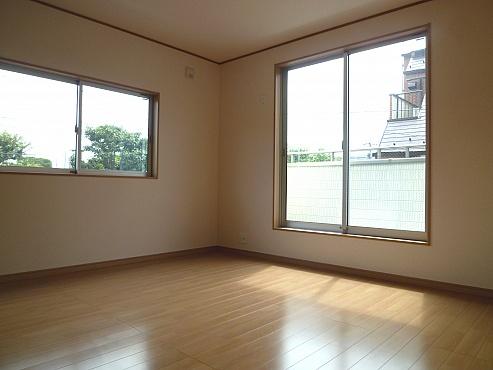 Balcony. Western style room