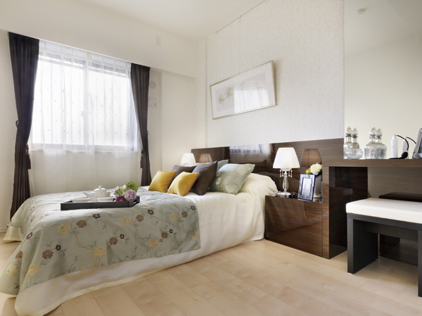 Interior.  [Bedroom 1]  ※ Building in the model room ・ B type (2013 November shooting). Furniture, furniture etc. optional specifications are not included in the sale price.