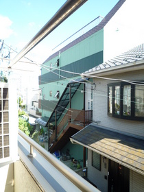 View. There is a south-facing balcony shutter ☆