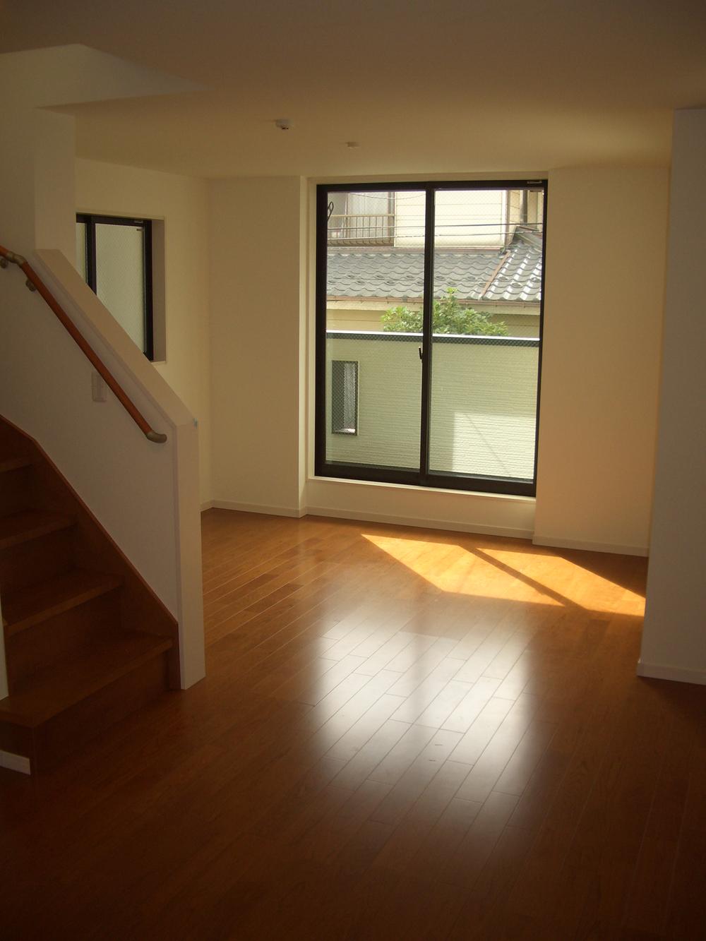 Living. Day is also good. 