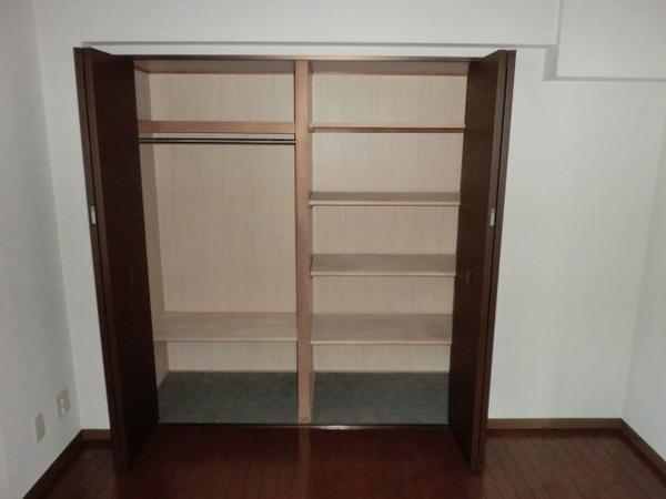 Receipt. Plenty of storage