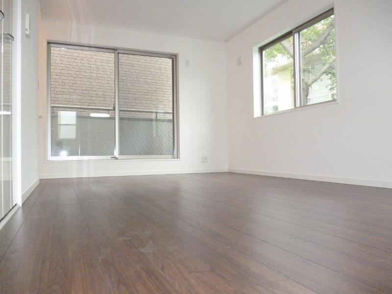 Non-living room. B Building Western-style