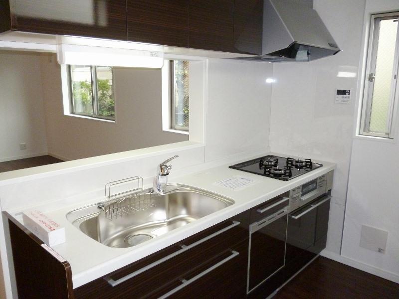 Kitchen. B Building Kitchen