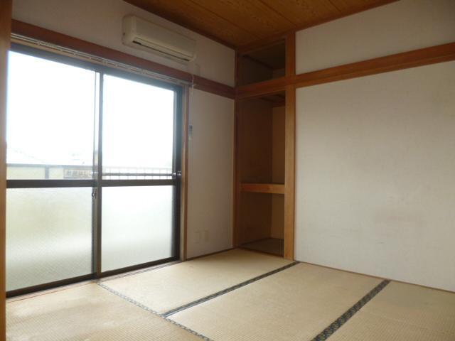Other room space. Japanese-style room 2
