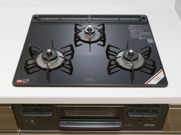 Kitchen.  [Schott glass top plate] It is loved all over the world, Germany ・ Adopt a shot manufactured by heat-resistant ceramic glass top plate. Not only beautiful, Strongly to heat and shock, Difficult dirty luck, It is easy to clean.