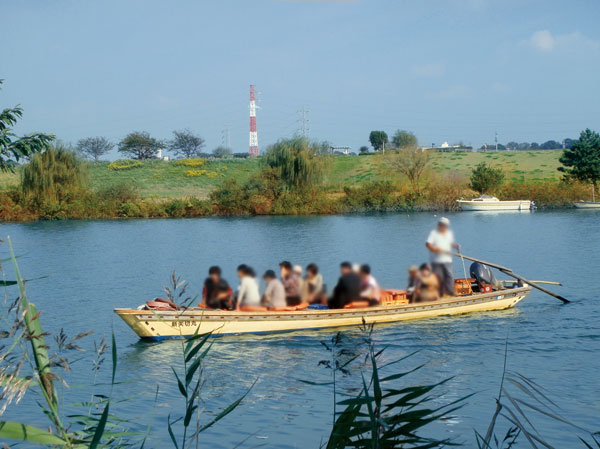 Surrounding environment. Arrow off of the pass (about 1620m ・ Bicycle about 9 minutes)