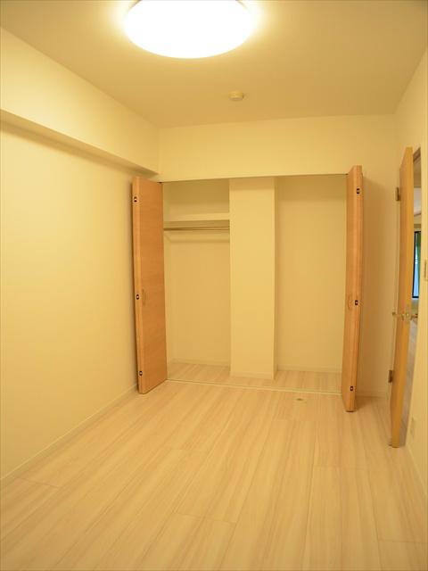 Non-living room. Housed plenty of Western-style