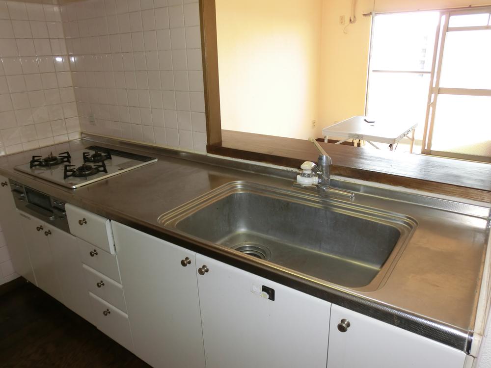 Kitchen. Popular open kitchen