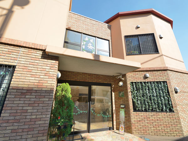 Surrounding environment. Yuri Board Takasago nursery (about 630m ・ An 8-minute walk)