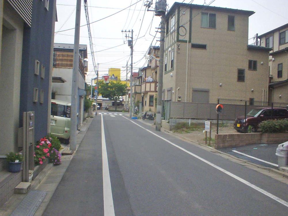 Local photos, including front road. Local (June 2013) Shooting