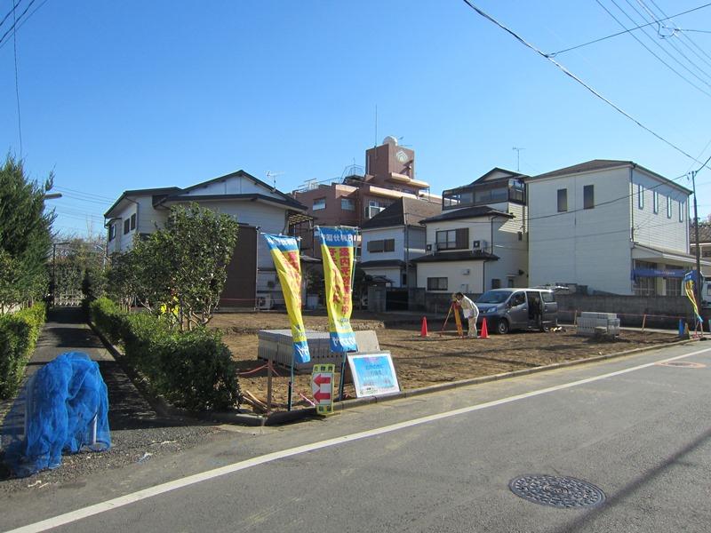 Local appearance photo. Local (11 May 2013) Shooting