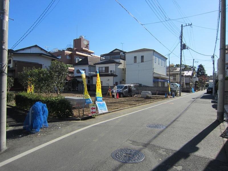 Local appearance photo. Local (11 May 2013) Shooting