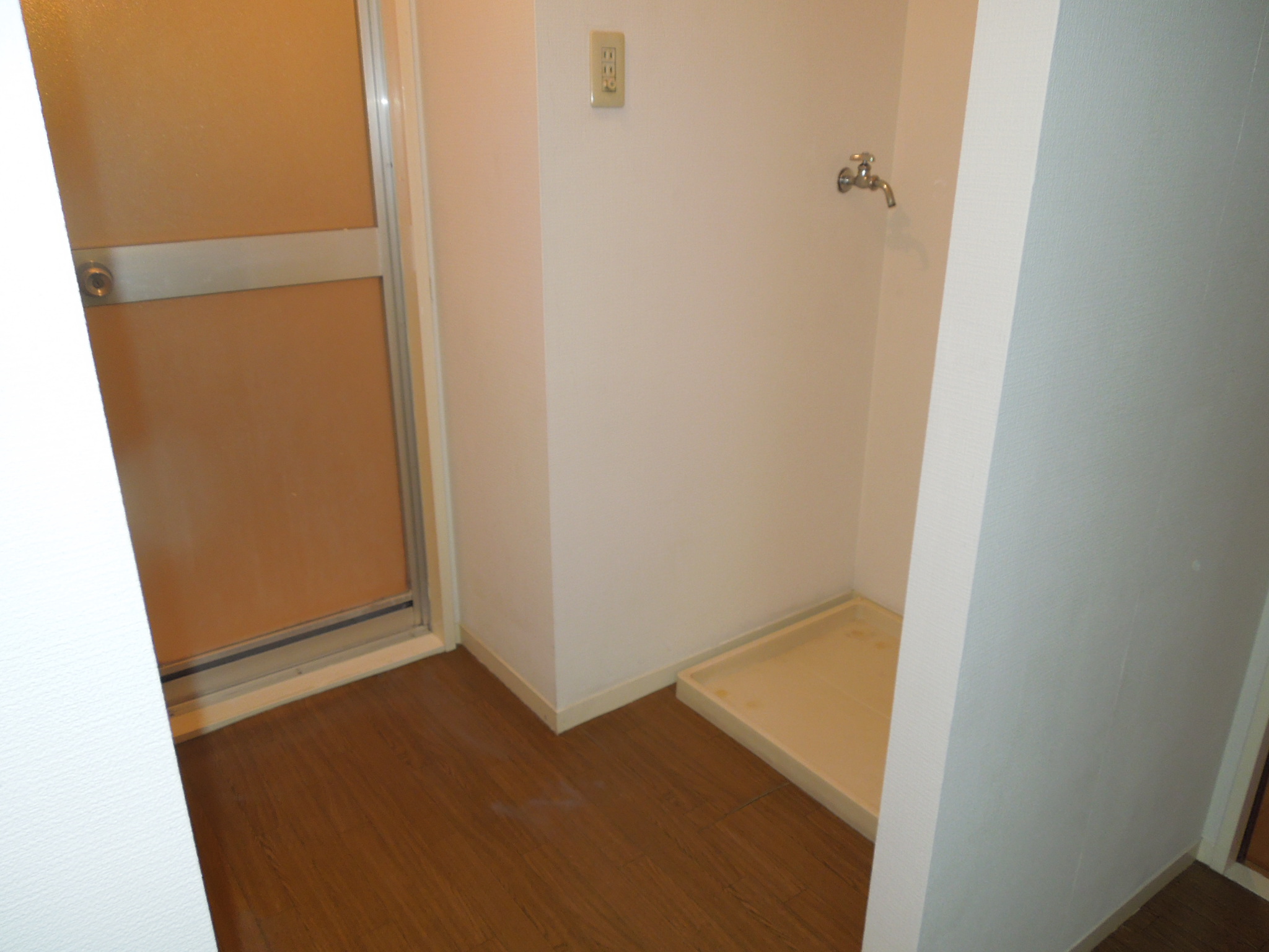 Other room space. Dressing room