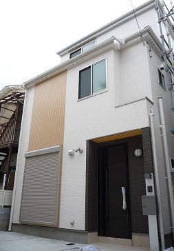 Local appearance photo. 6 Building