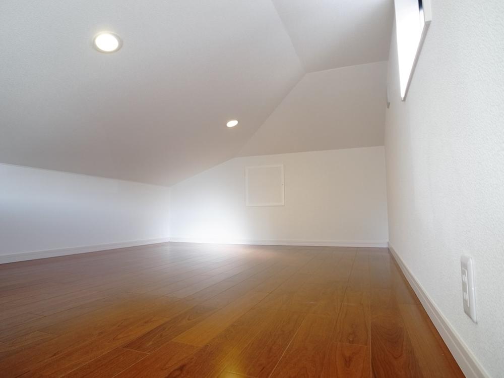 Non-living room. Local (12 May 2013) Shooting