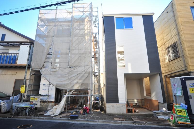 Local appearance photo. Construction advances, Is a rare timing of the building of the skeleton can be visited. Day, you can check. Local (10 May 2013) Shooting