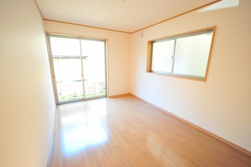 Non-living room. 1 Building 1F room