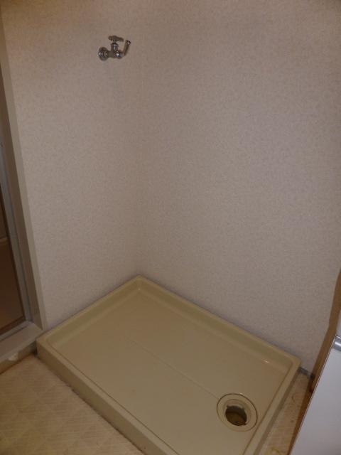 Other. Washing machine Storage