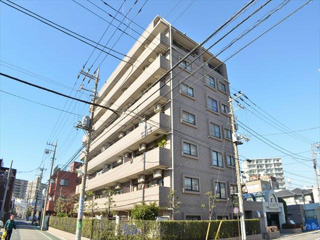 Local appearance photo. Paste outer wall tile, With auto lock