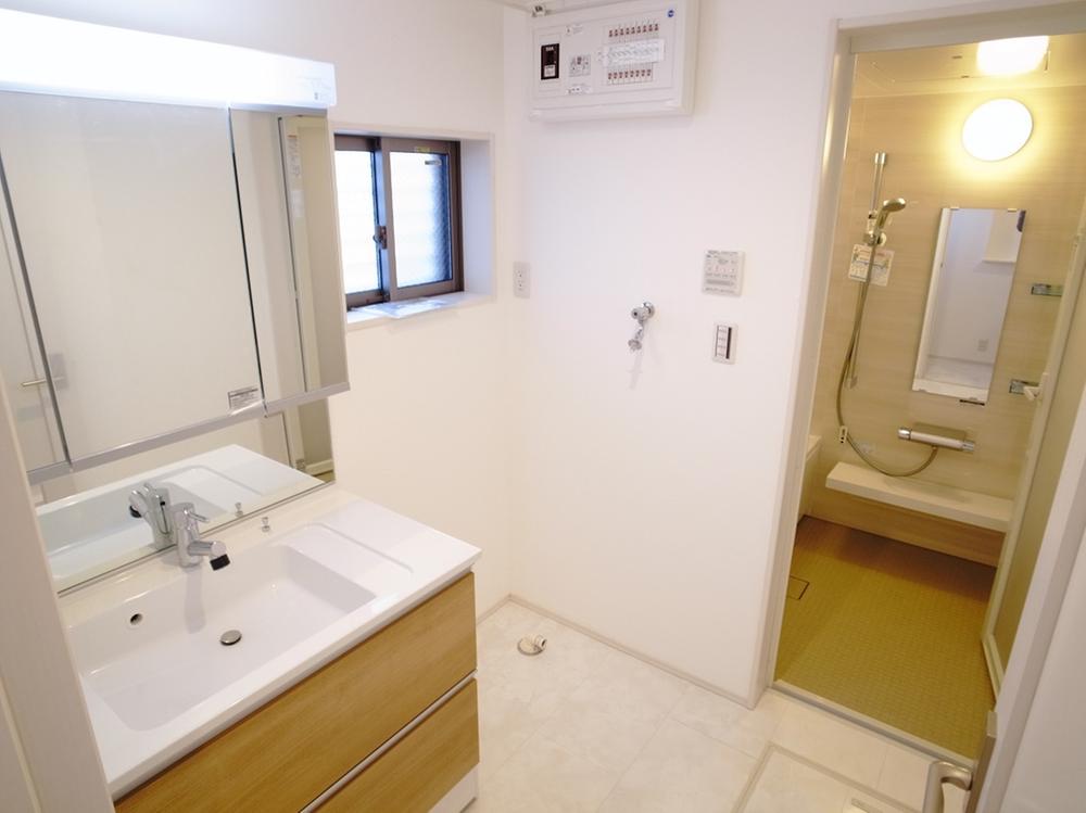 Bathroom. B Building bathroom