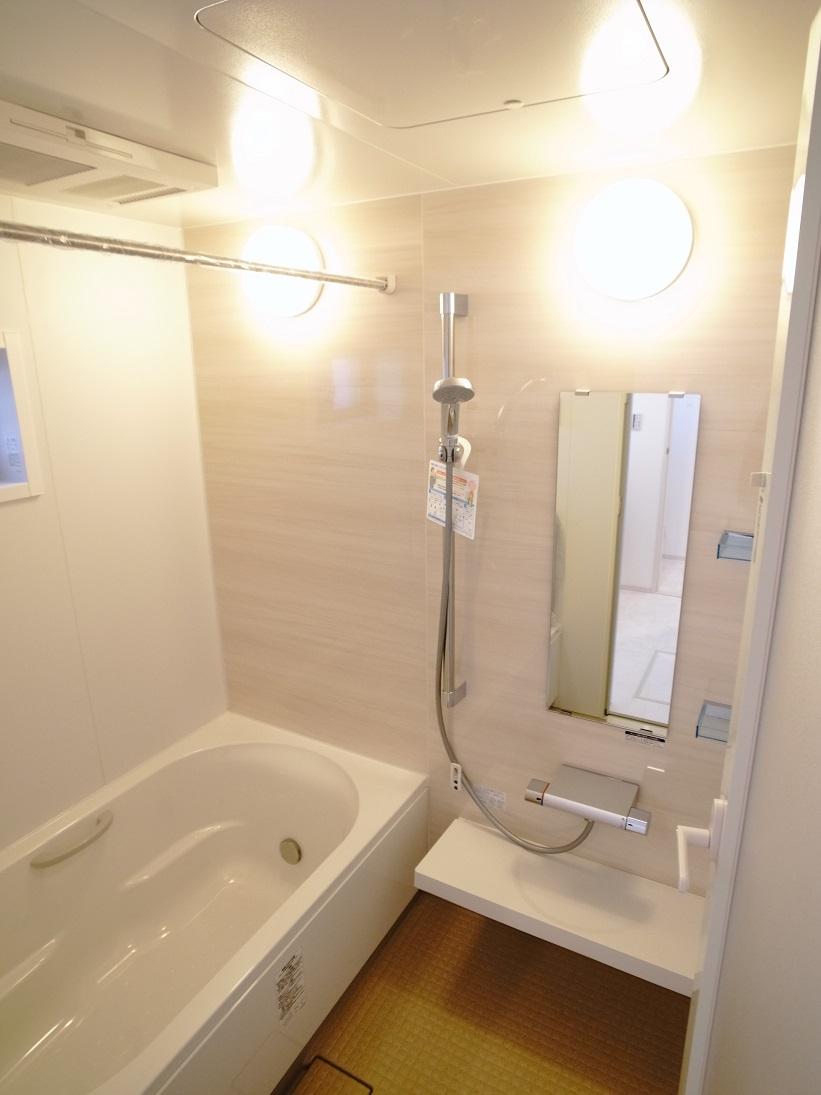 Bathroom. B Building bathroom