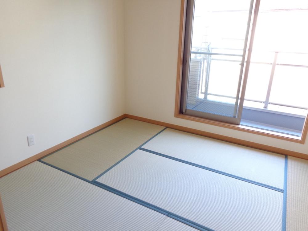 Non-living room. Indoor (September 2013) Shooting