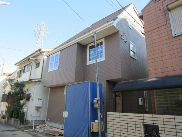 Local appearance photo. Local (11 May 2013) Shooting