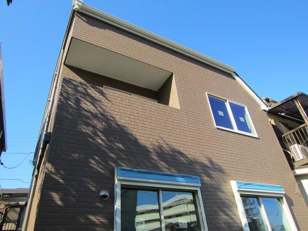 Local appearance photo. Local (11 May 2013) Shooting