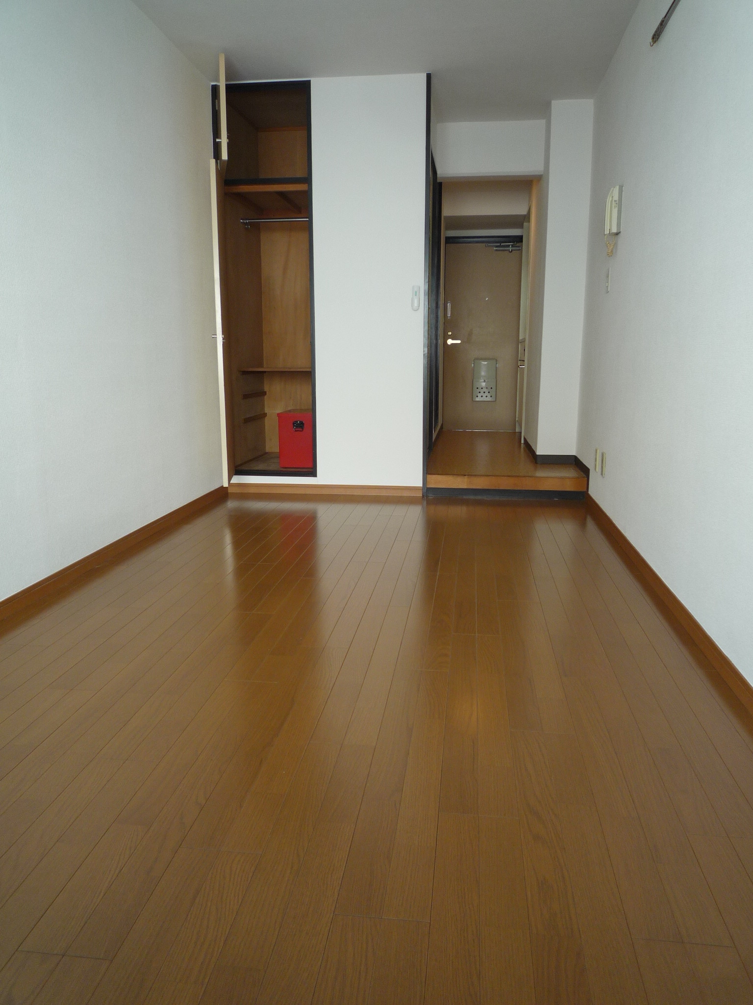 Living and room. Housed there