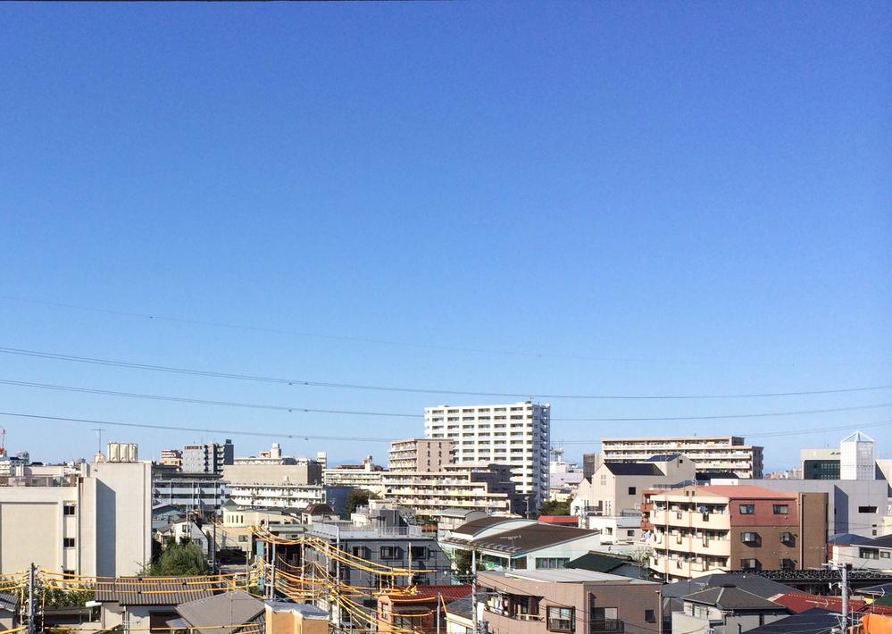 View photos from the dwelling unit. View from the site (October 2013) Shooting.