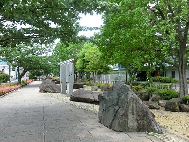 park. 860m to towing the river water park