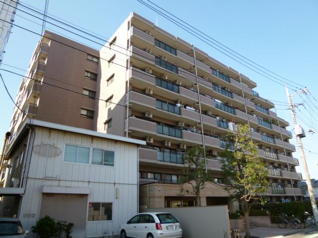 Local appearance photo. Local (12 May 2013) Shooting