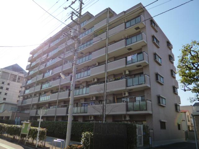 Local appearance photo. Local (12 May 2013) Shooting