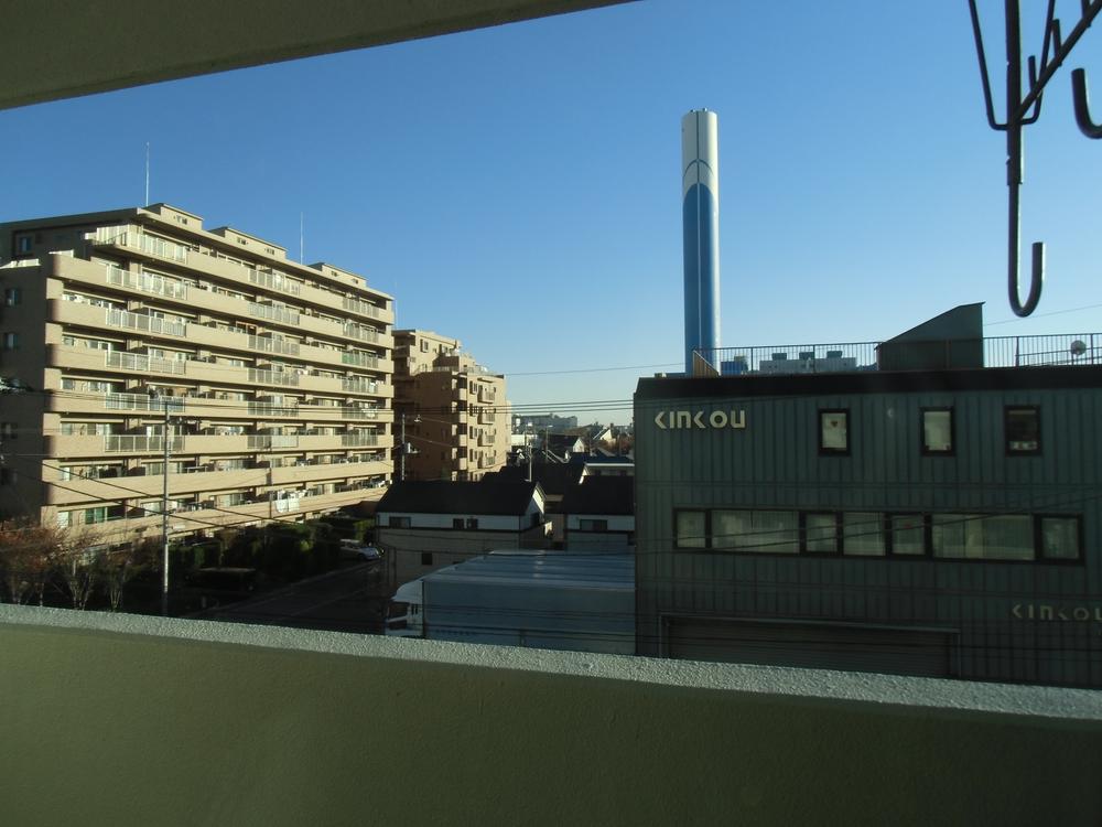 Local appearance photo. Local (11 May 2013) Shooting