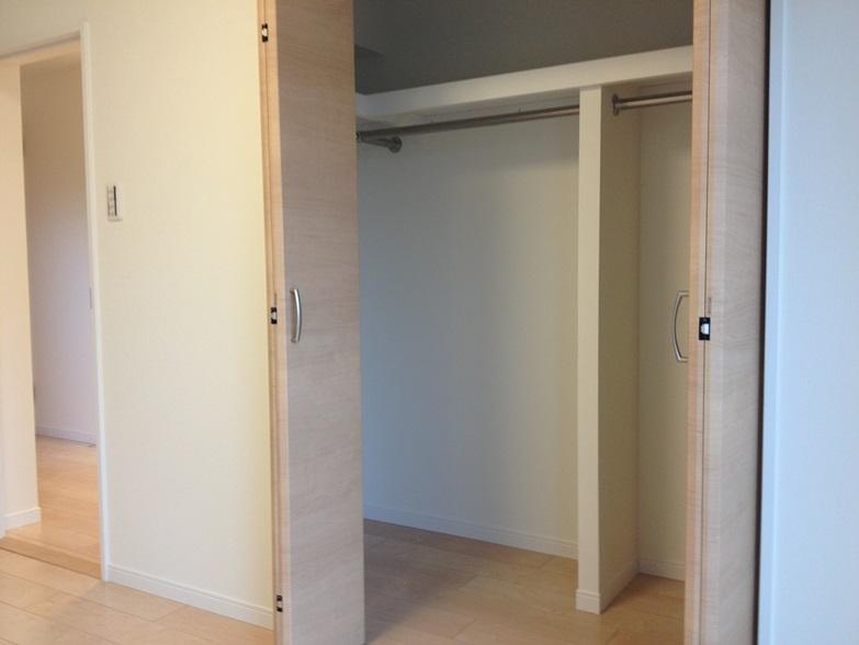 Receipt. You can store plenty to walk-in closet