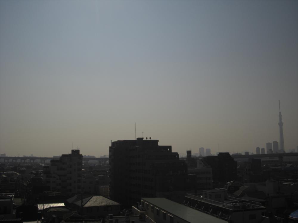 View photos from the dwelling unit. View from the site (November 2013) Shooting