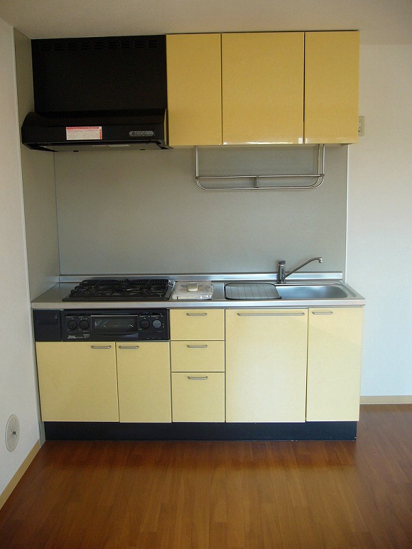 Kitchen. 3 with neck grill system Kitchen