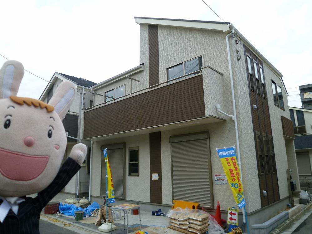 Local appearance photo. L Building site (November 14, 2013) Shooting