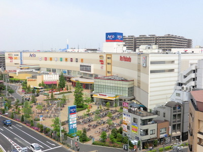 Shopping centre. Ario Kameari until the (shopping center) 160m