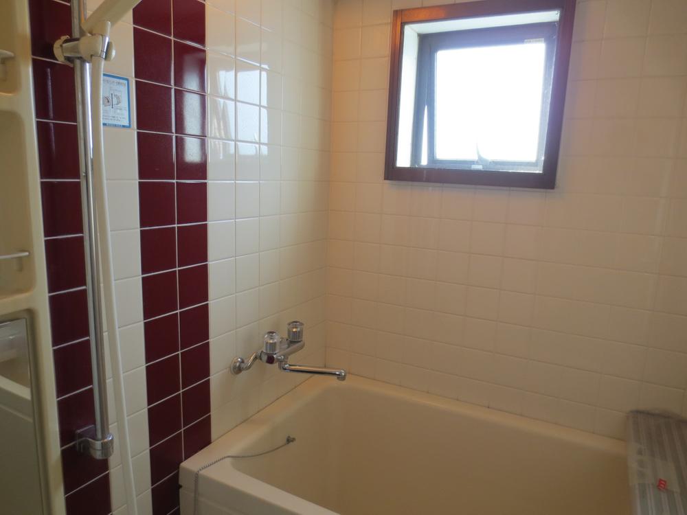 Bathroom. Bathroom (January 2014) Shooting