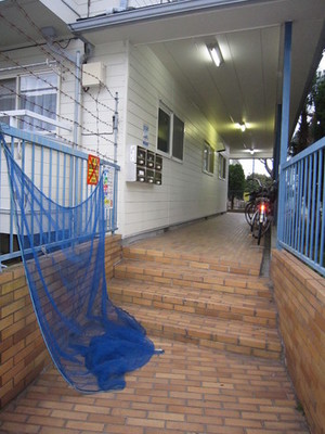 Entrance. Keisei Koiwa Station 8 min. Walk