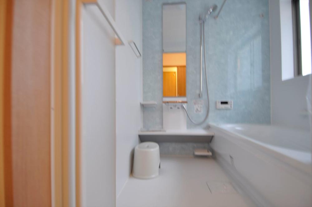 Bathroom. 4 Building bathroom