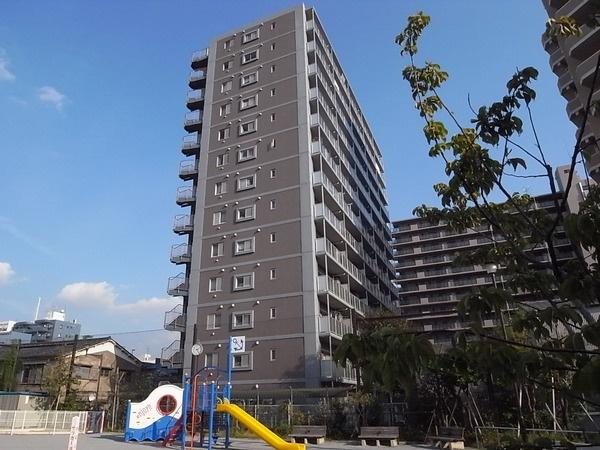 Local appearance photo. Paste outer wall tile