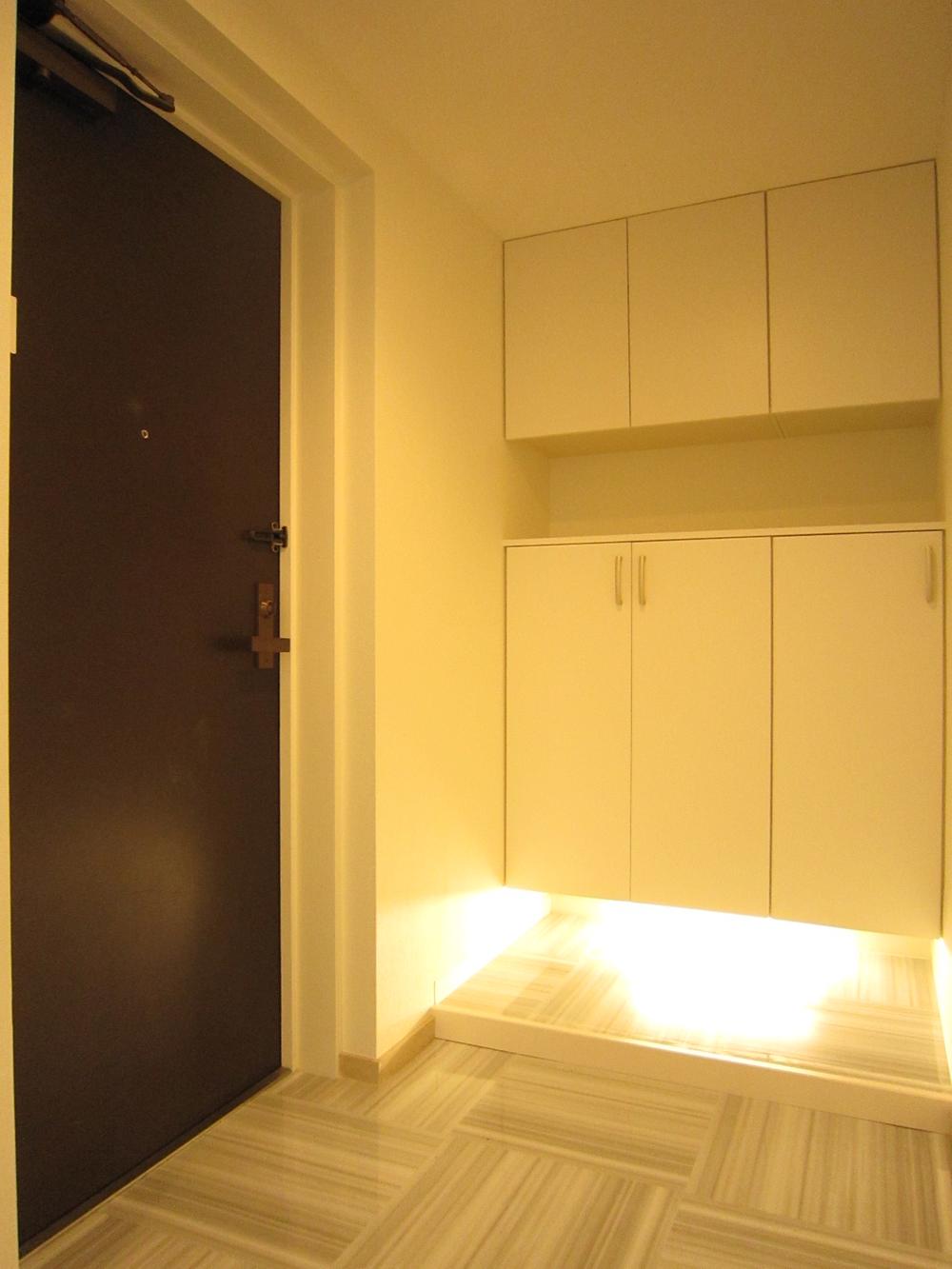 Entrance. Local (10 May 2013) Shooting