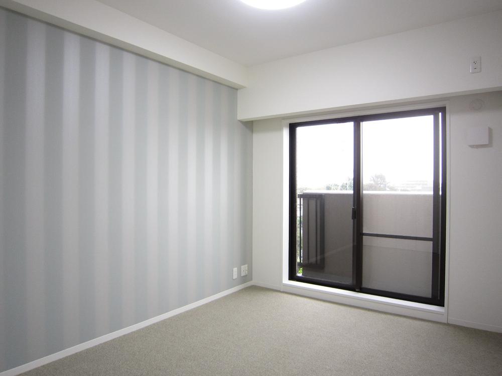 Non-living room. Indoor (10 May 2013) Shooting