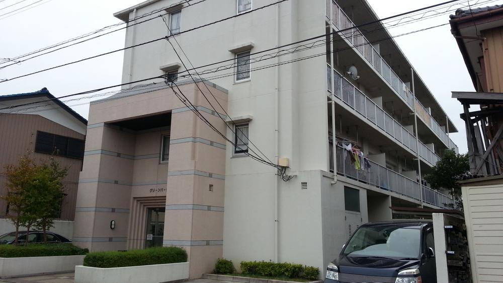 Local appearance photo. Mansion appearance